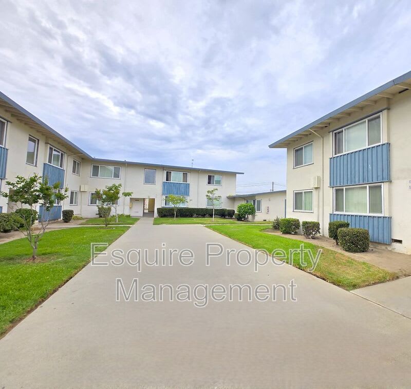 125 HILL STREET – photo 2