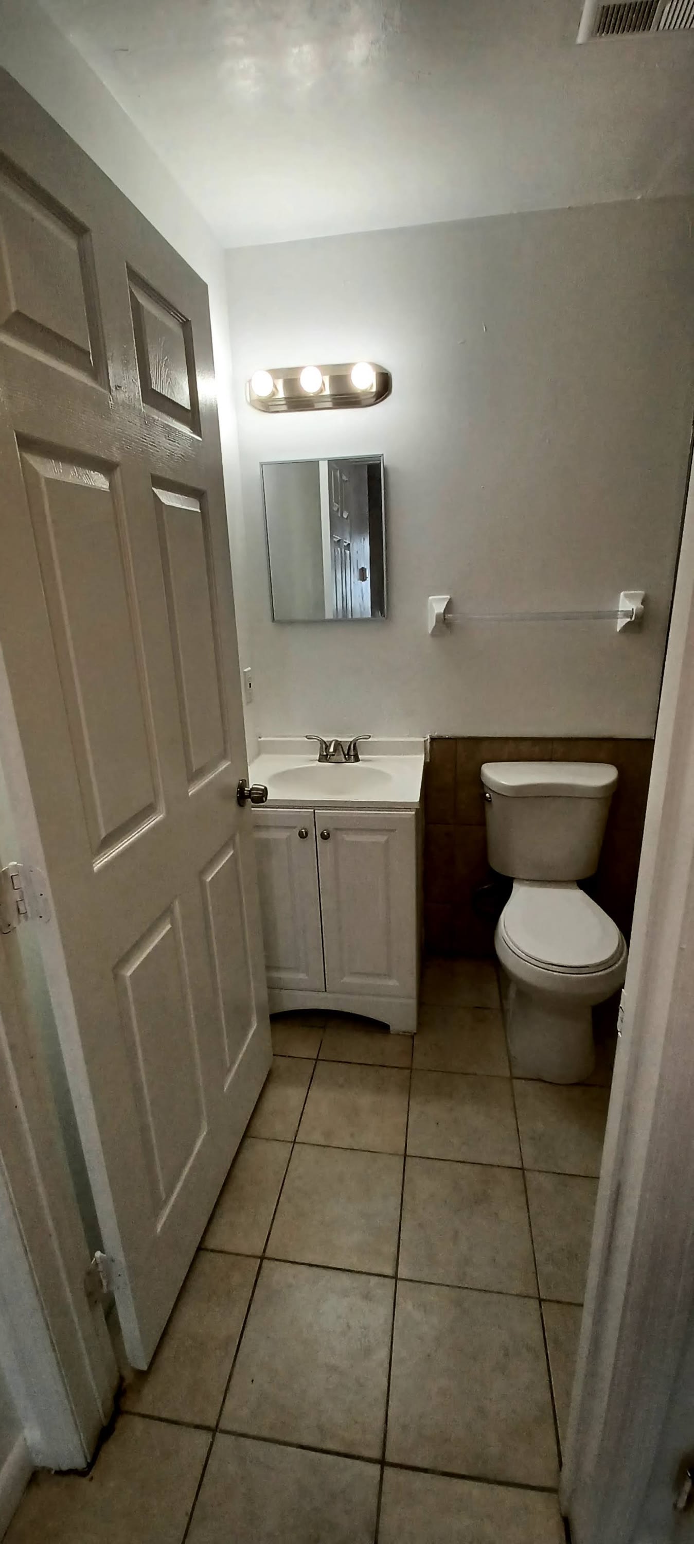 3220 SW 26th Terrace, Apt #4 – photo 5