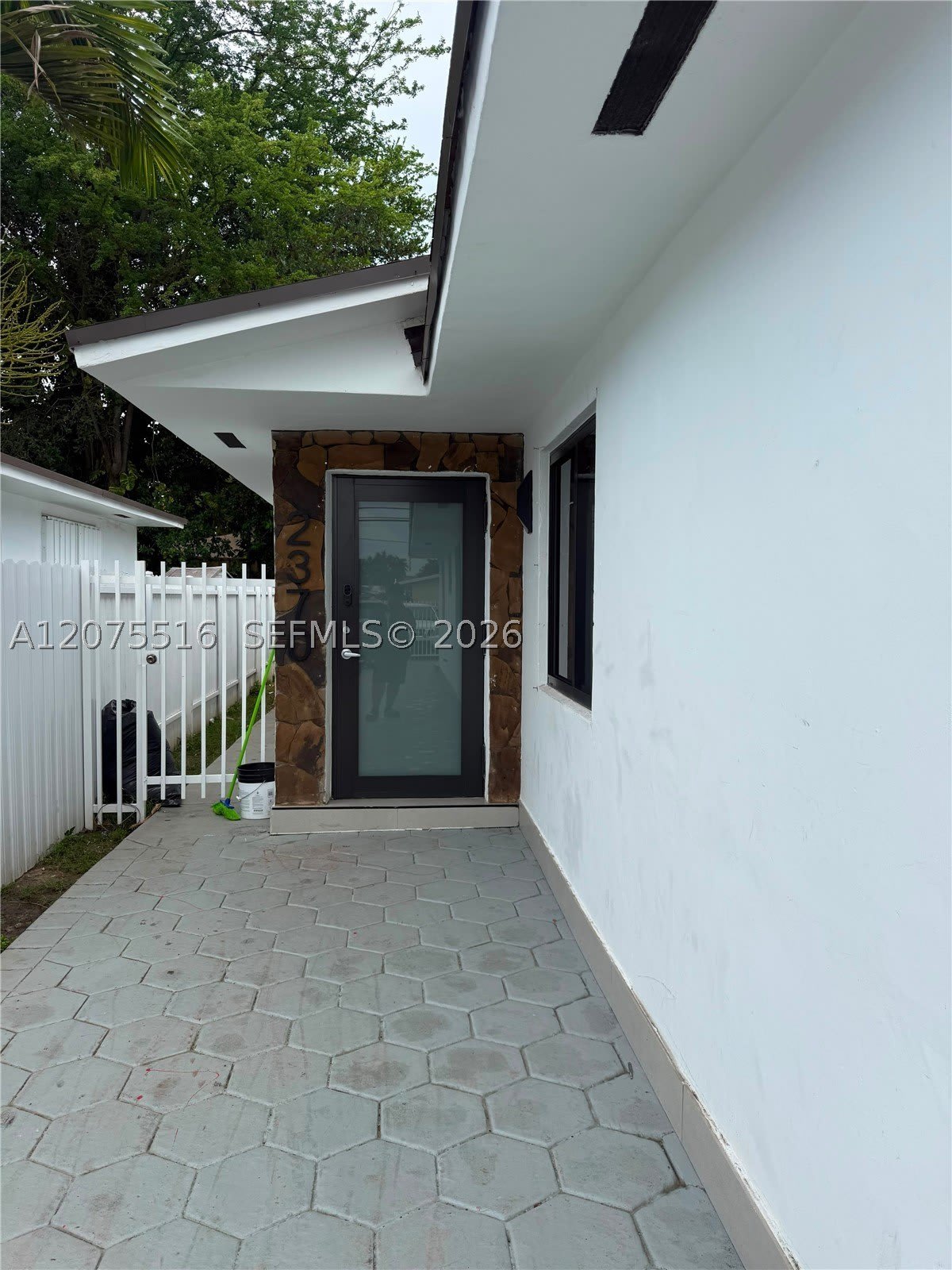 2370 NW 33rd St – photo 1