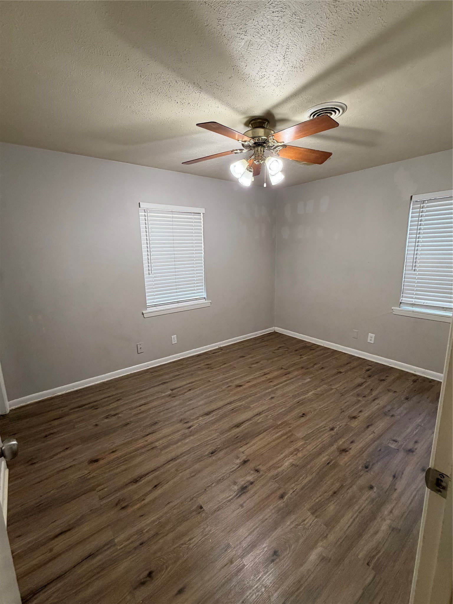 2220 Bella Vista Drive – photo 3