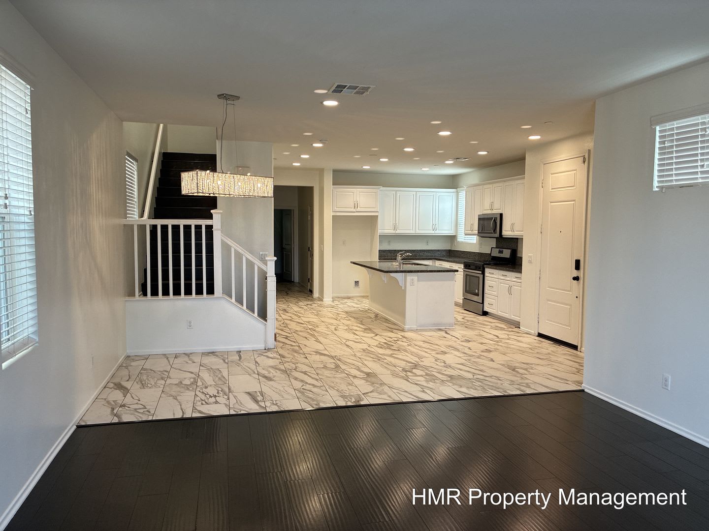 Beautiful 4-Bedroom Home in New Haven Community – photo 3
