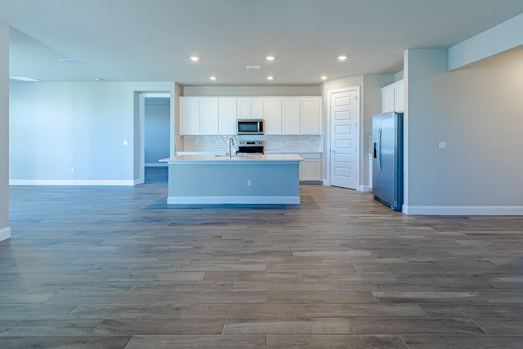 9002 DAHLIA Circle – photo 2