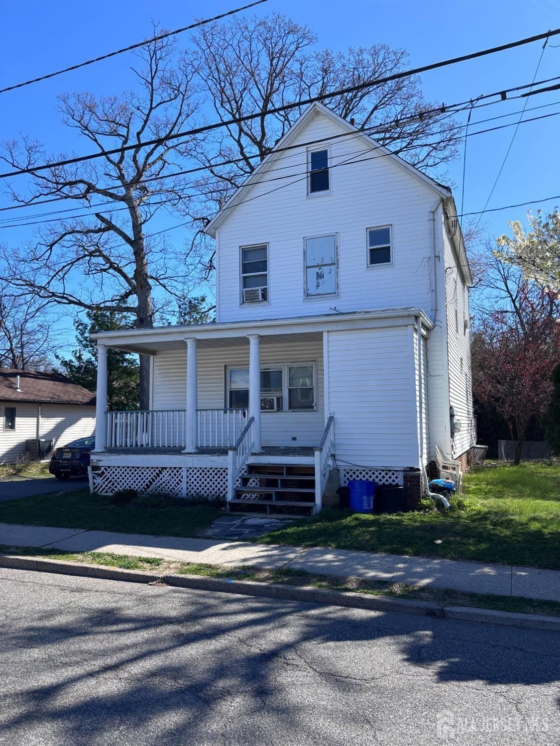 211 S 11 Avenue – photo 1
