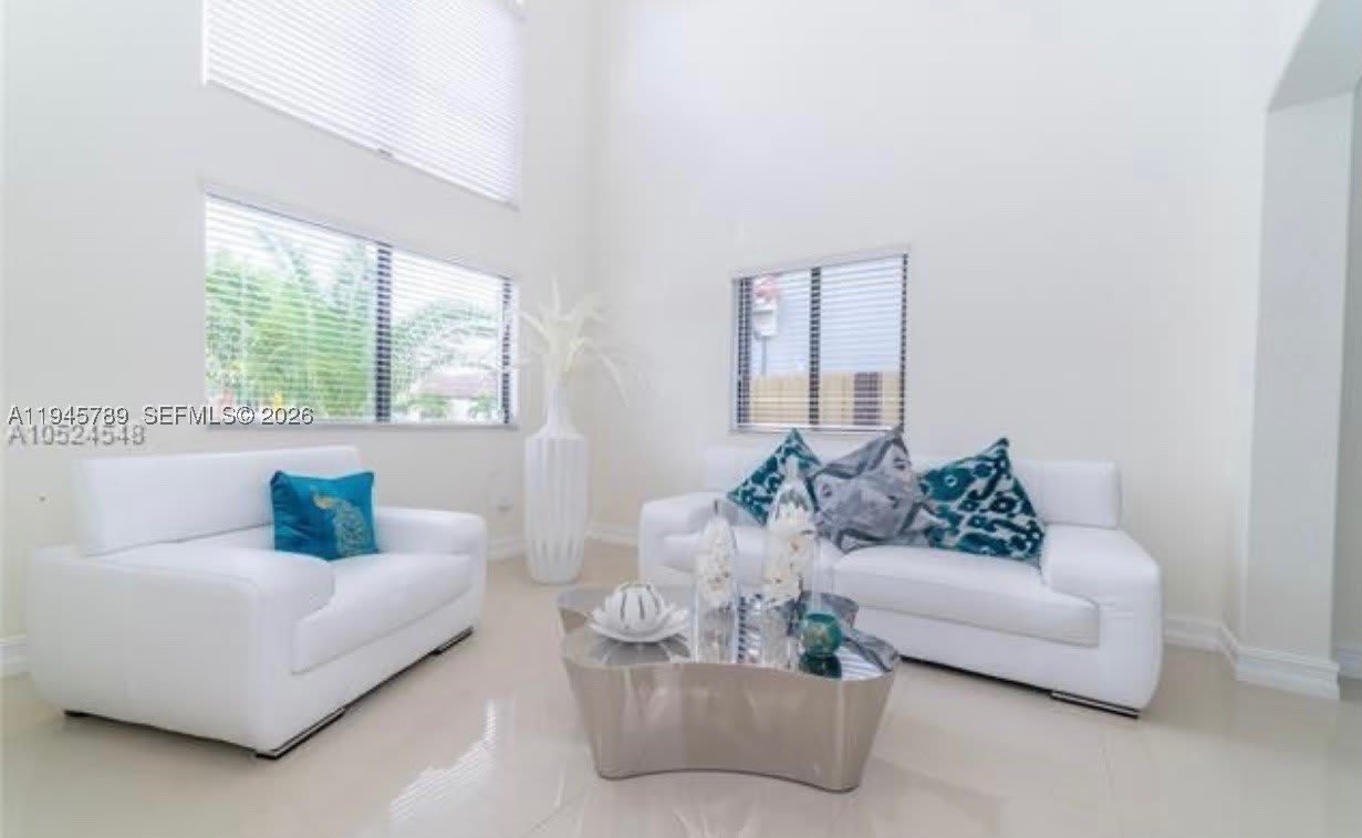 16588 SW 44 Street – photo 4