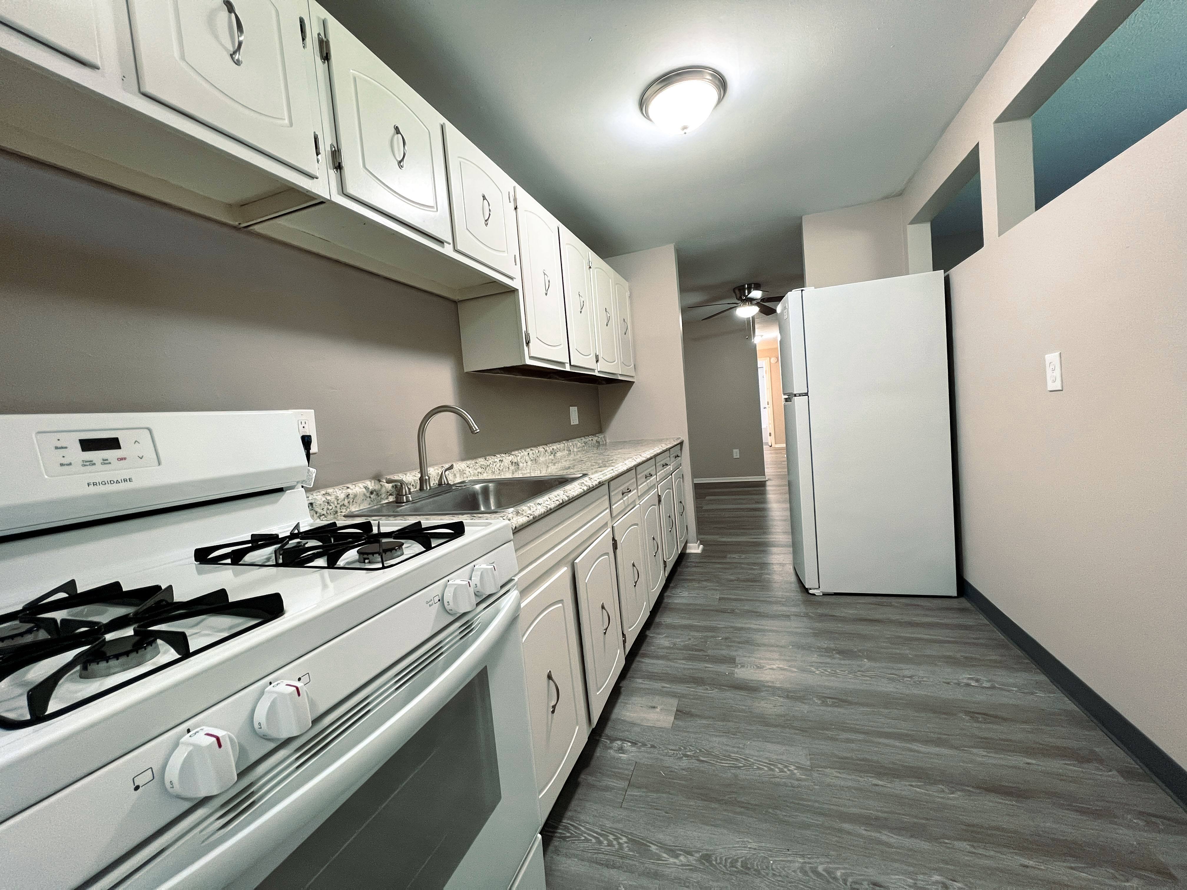 Stoney Creek Apartments – photo 3
