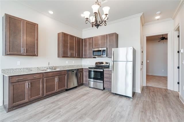 4416 BARNETT Street – photo 3