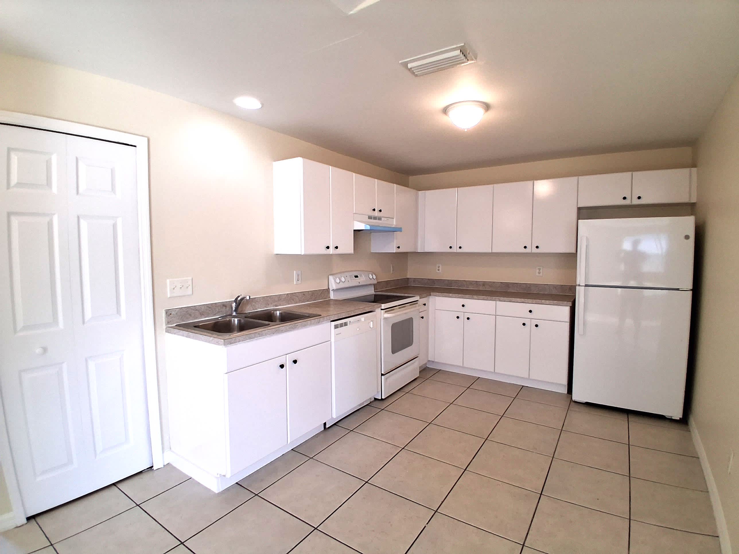 4624 27th St SW – photo 4