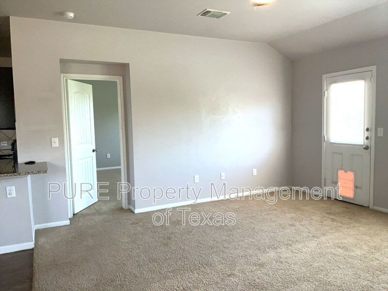 12040 Riparian Rd – photo 2