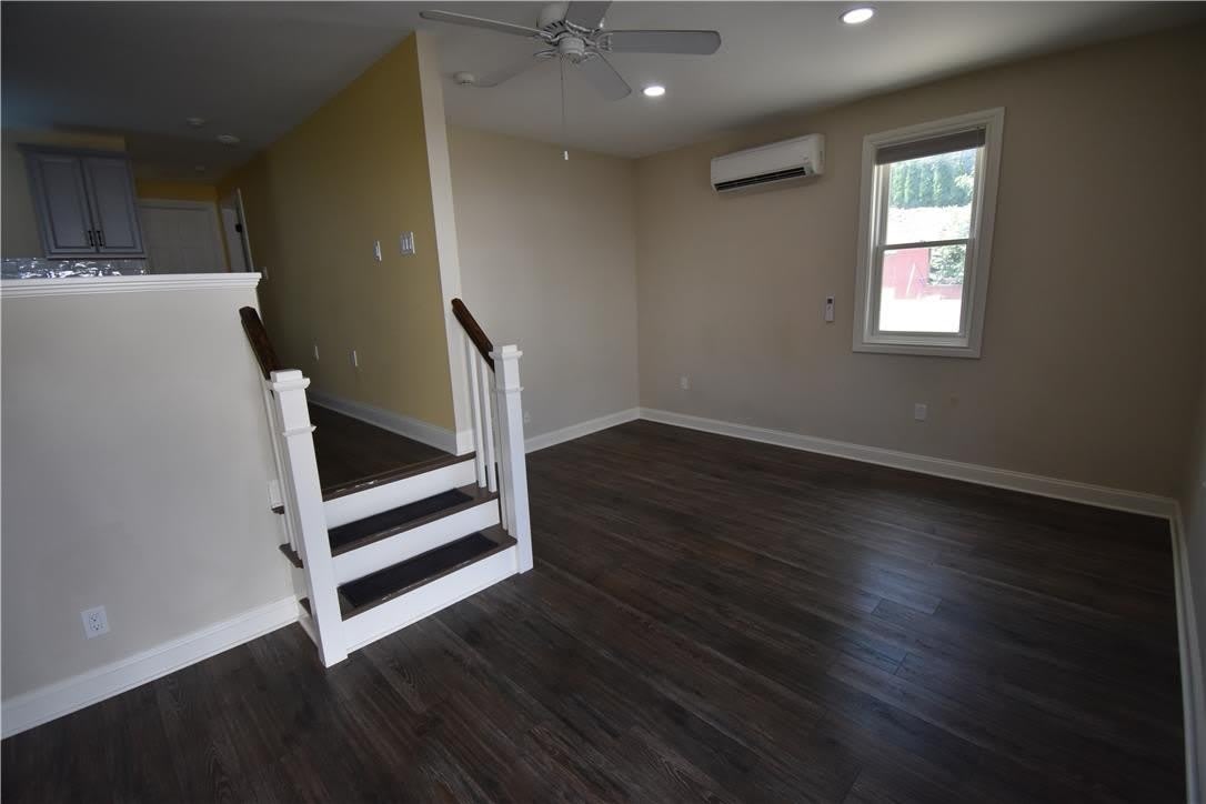 435 Ferry Street – photo 3