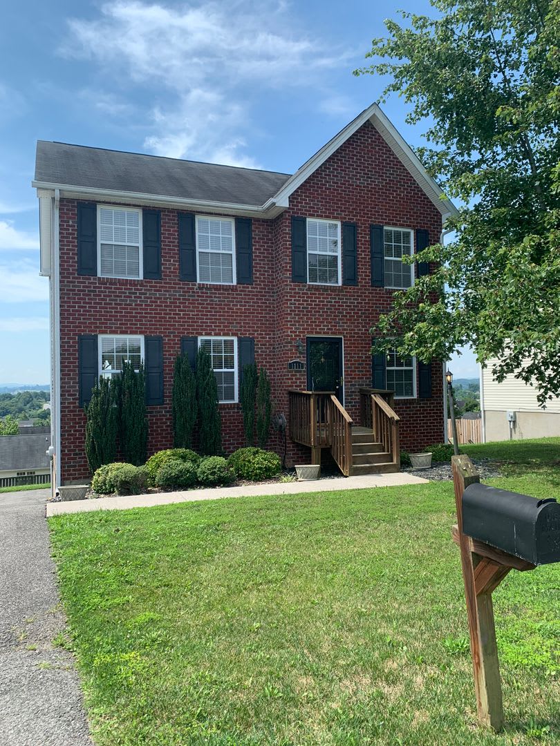 3 Bedroom 3.5 Bath House – photo 2