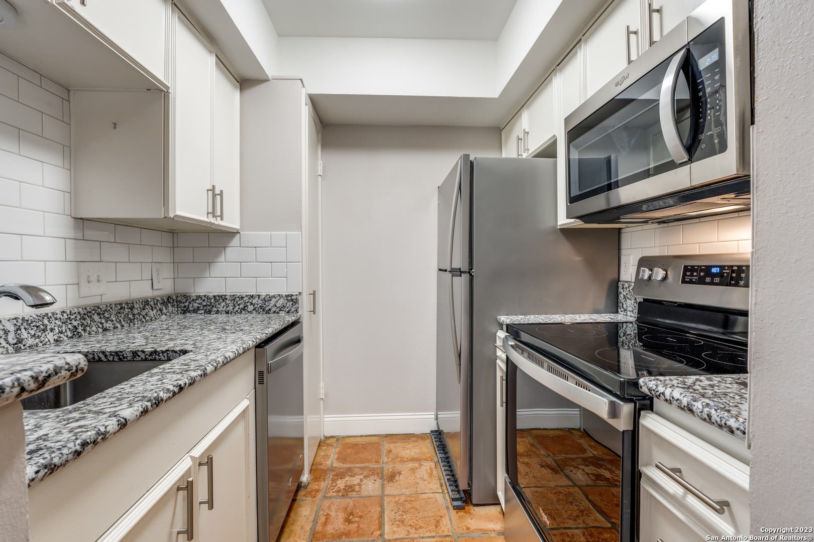 66 BREES BLVD – photo 4