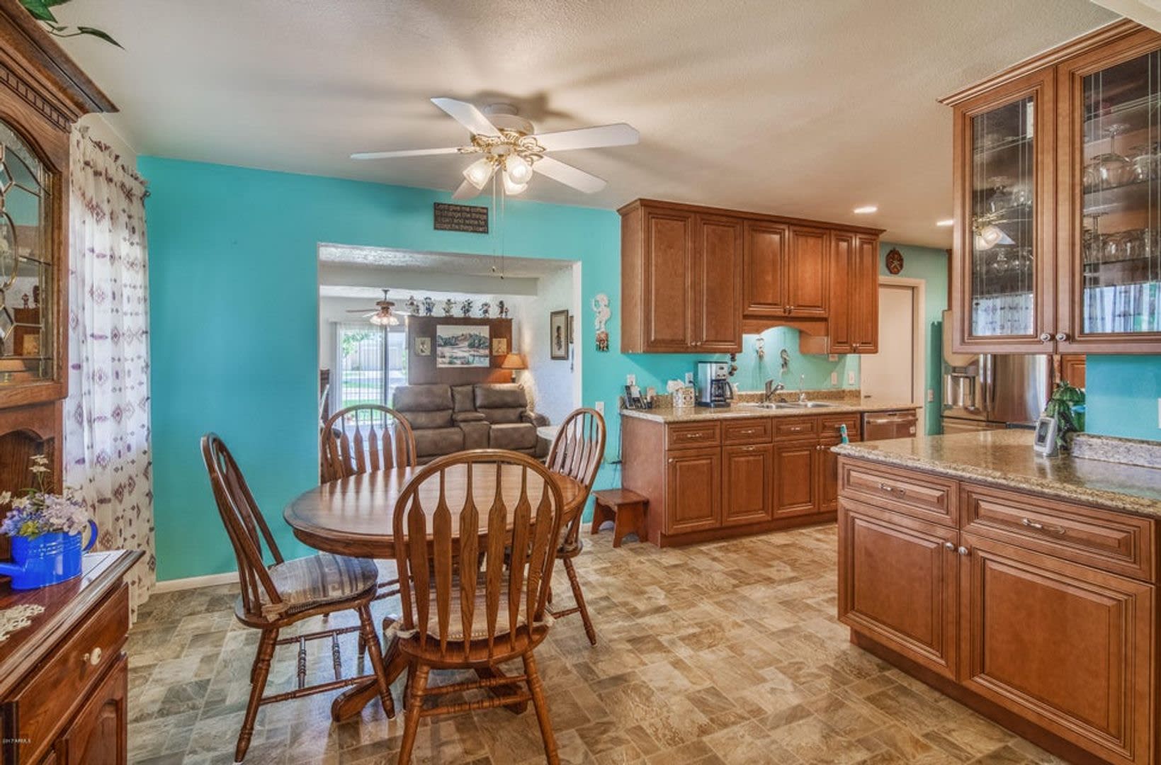 Welcome To This Charming 2 Bedroom 2 Bathroom Home Located In The Vibrant 45 Active Adult Resort Community Situated In The Sought After Leisure World Community Available May Through November 2026 – photo 4