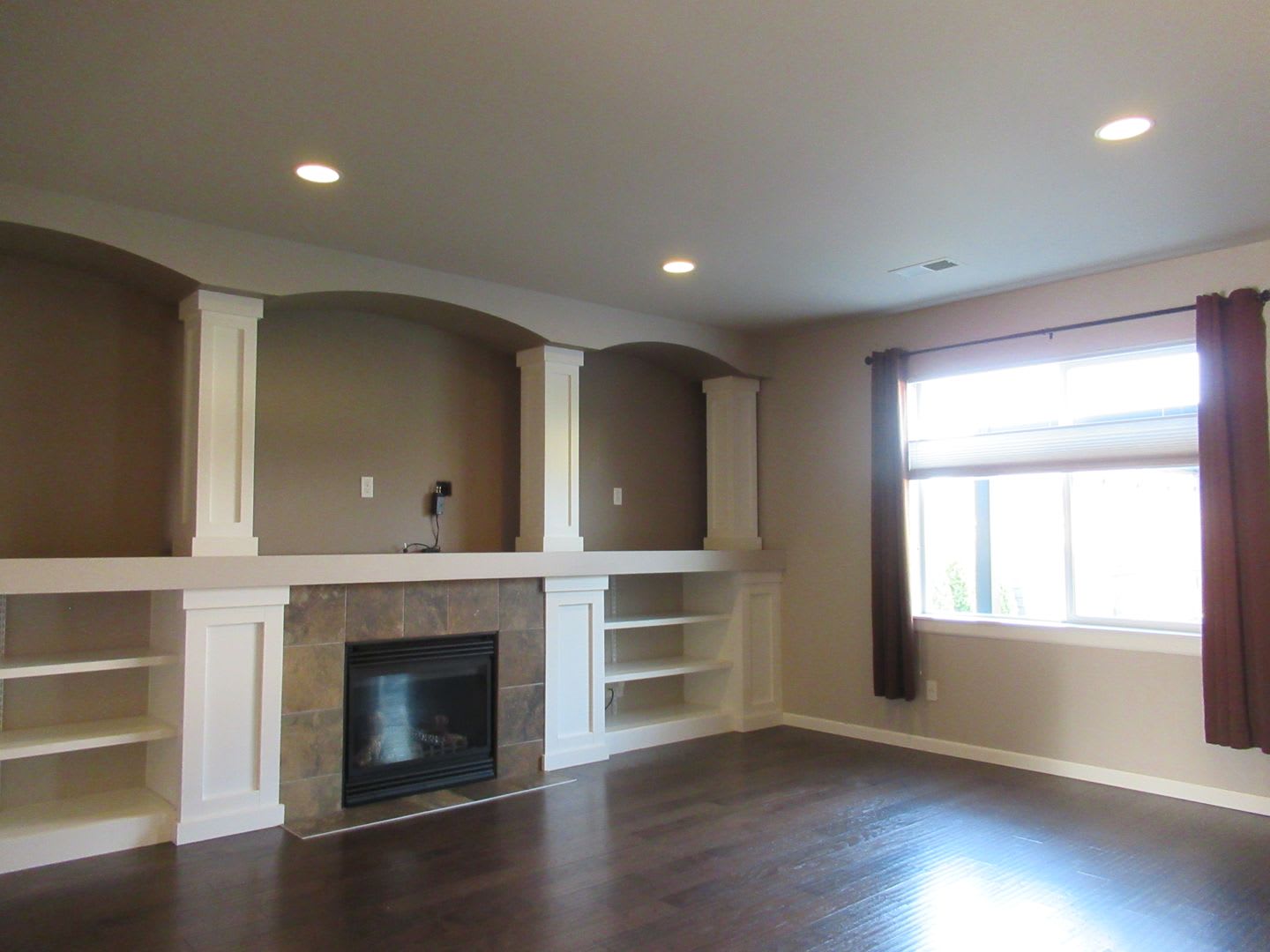 Gorgeous 5 Bedroom 2 5 Bath Home In Lakeland Hills – photo 5