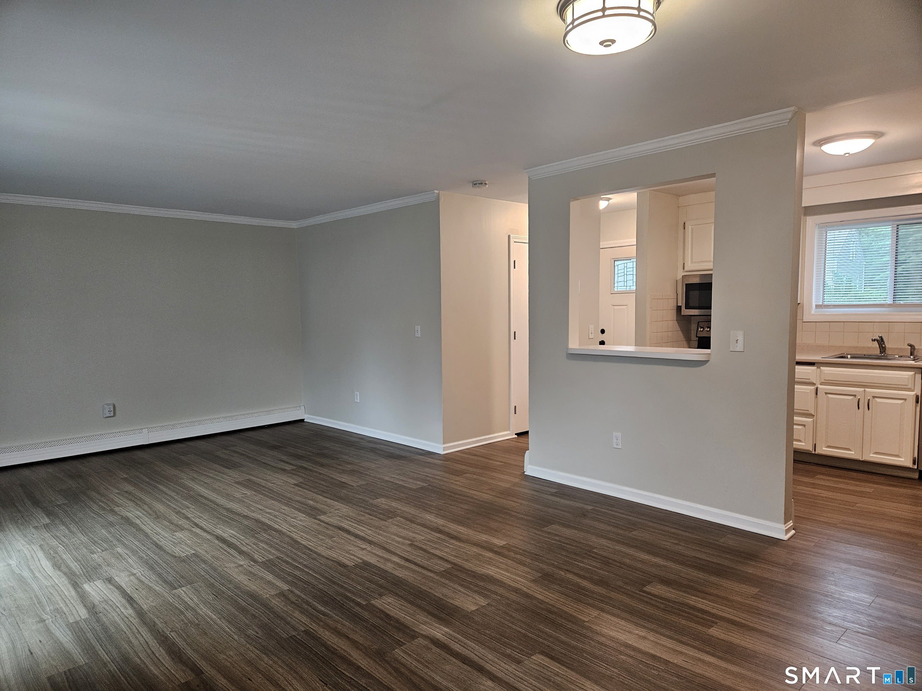 1401 Farmington Avenue – photo 5