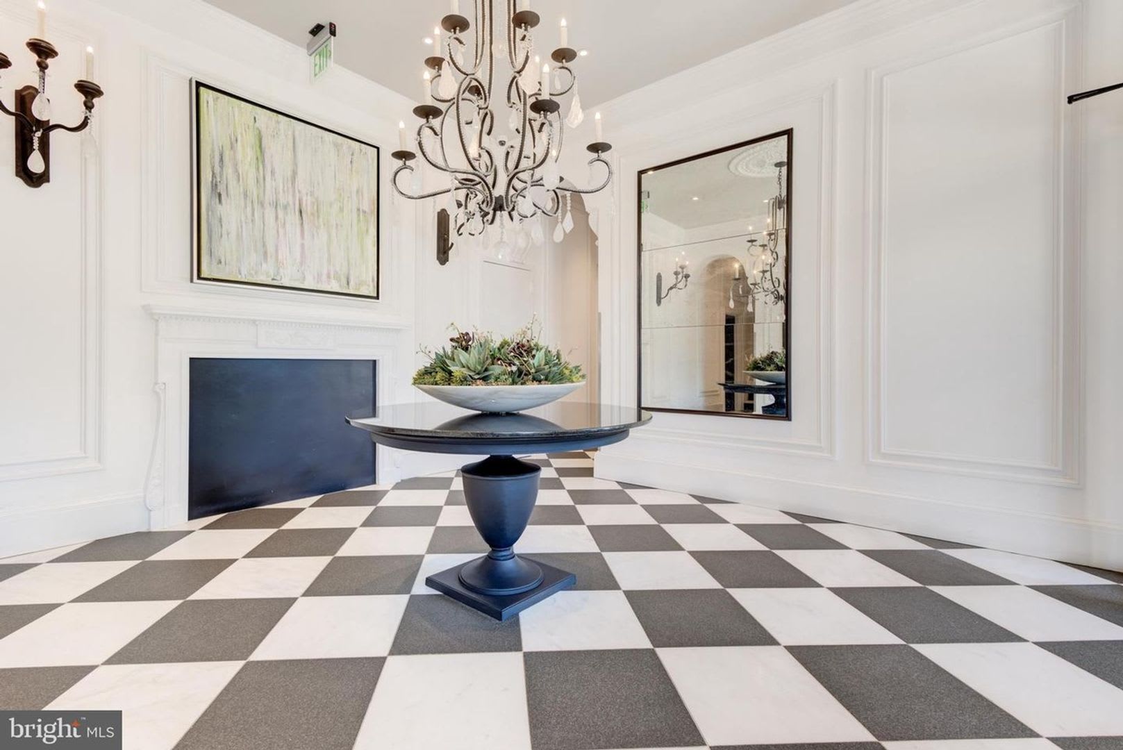 Dual-Entry Designer 2BR – photo 3