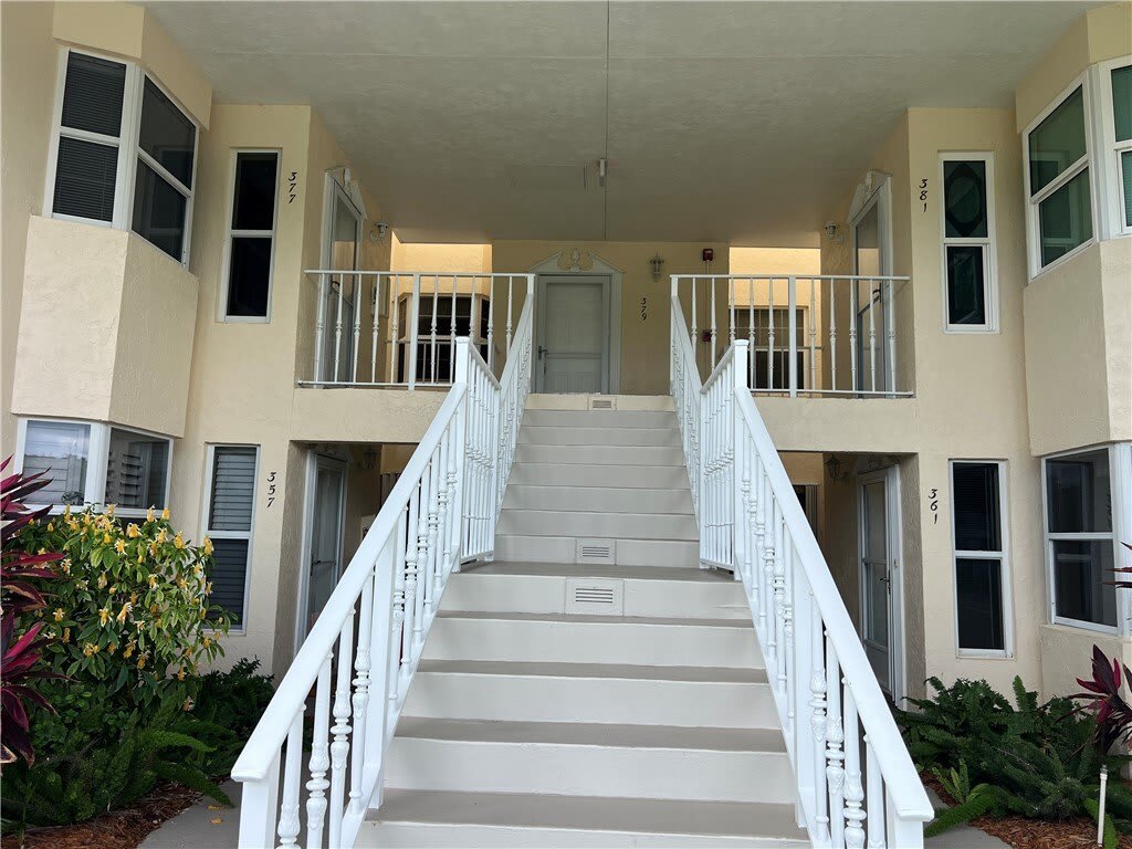 379 N Grove Isle Circle 379 – photo 3