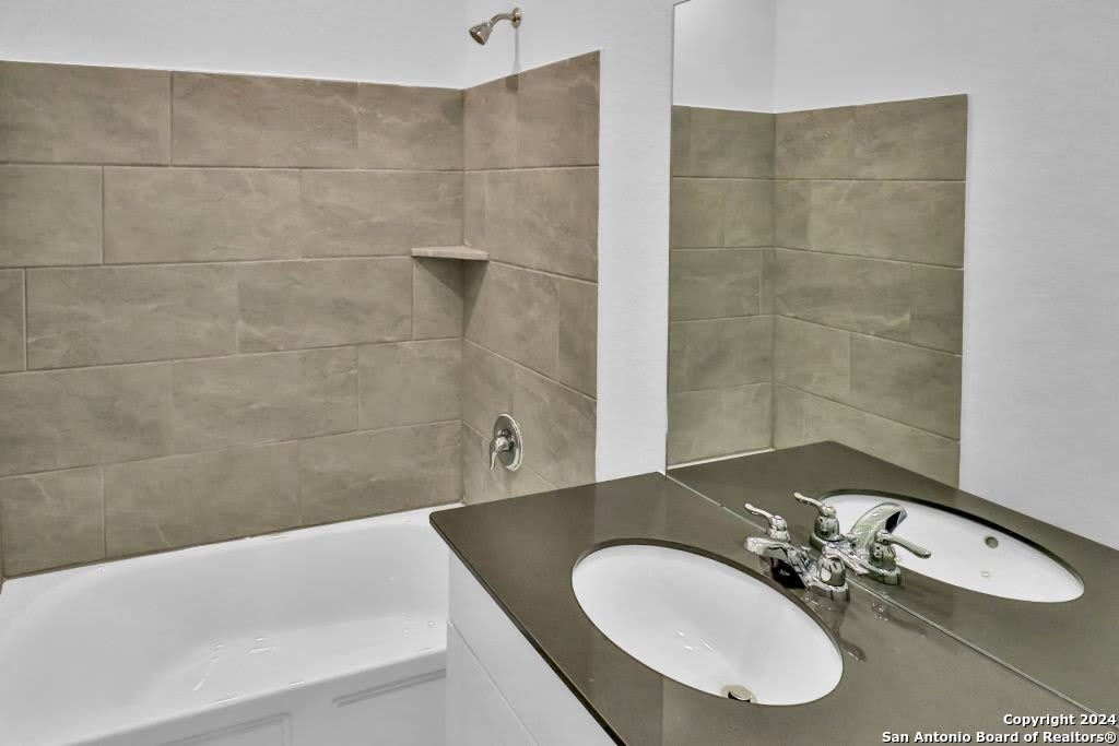 2716 SIERRA CHICAS LN – photo 4