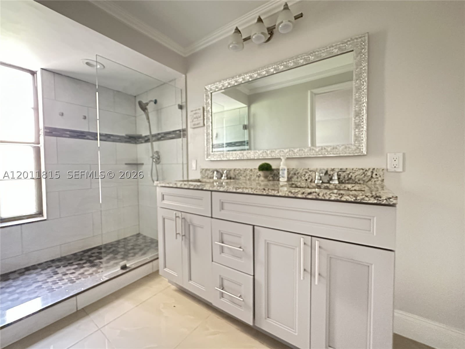 9370 SW 8th St – photo 4