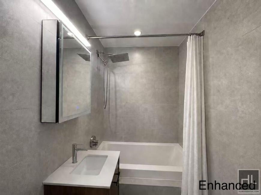 13-11 Jackson Ave – photo 4