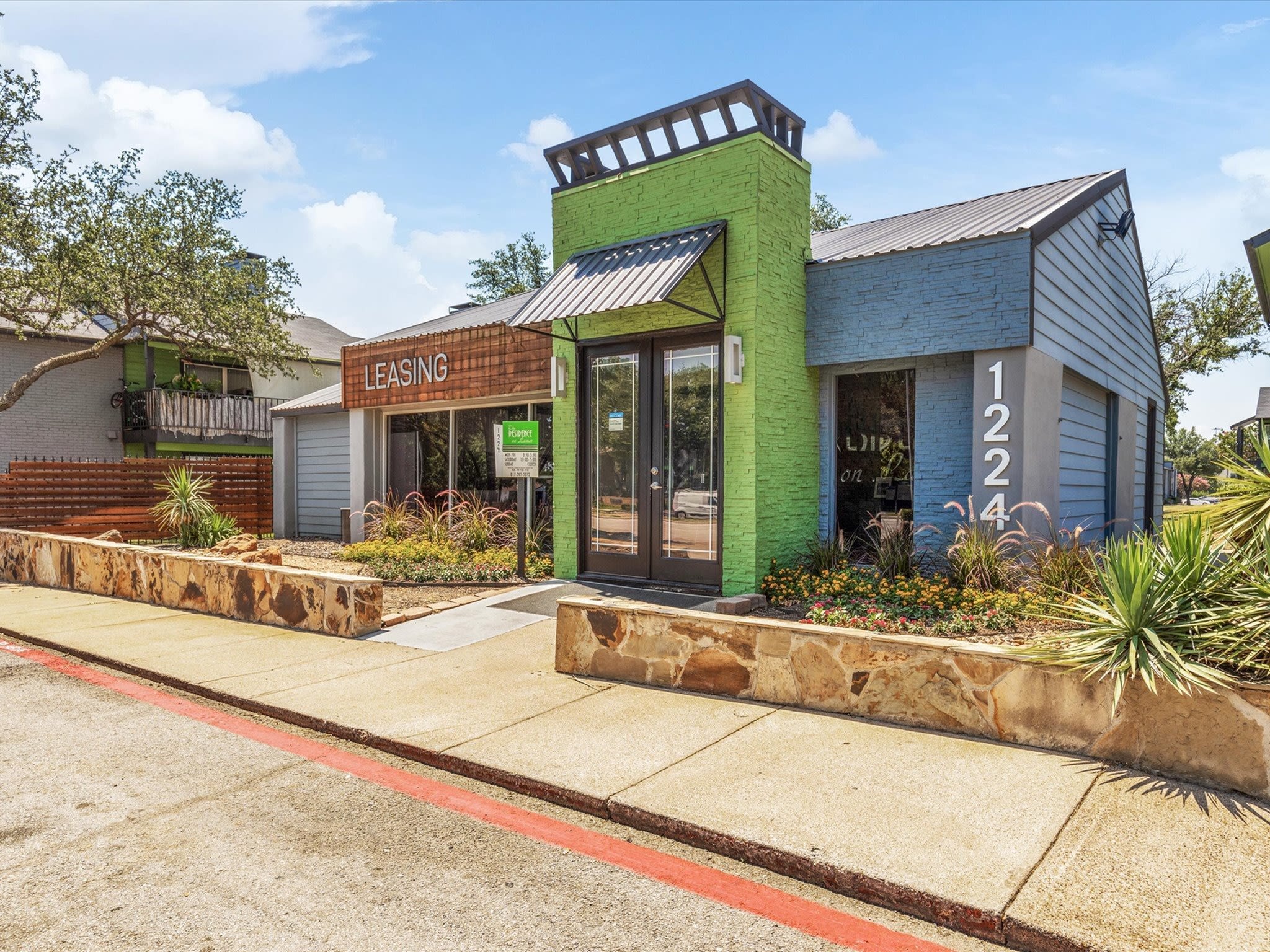 The Residence on Lamar – photo 2