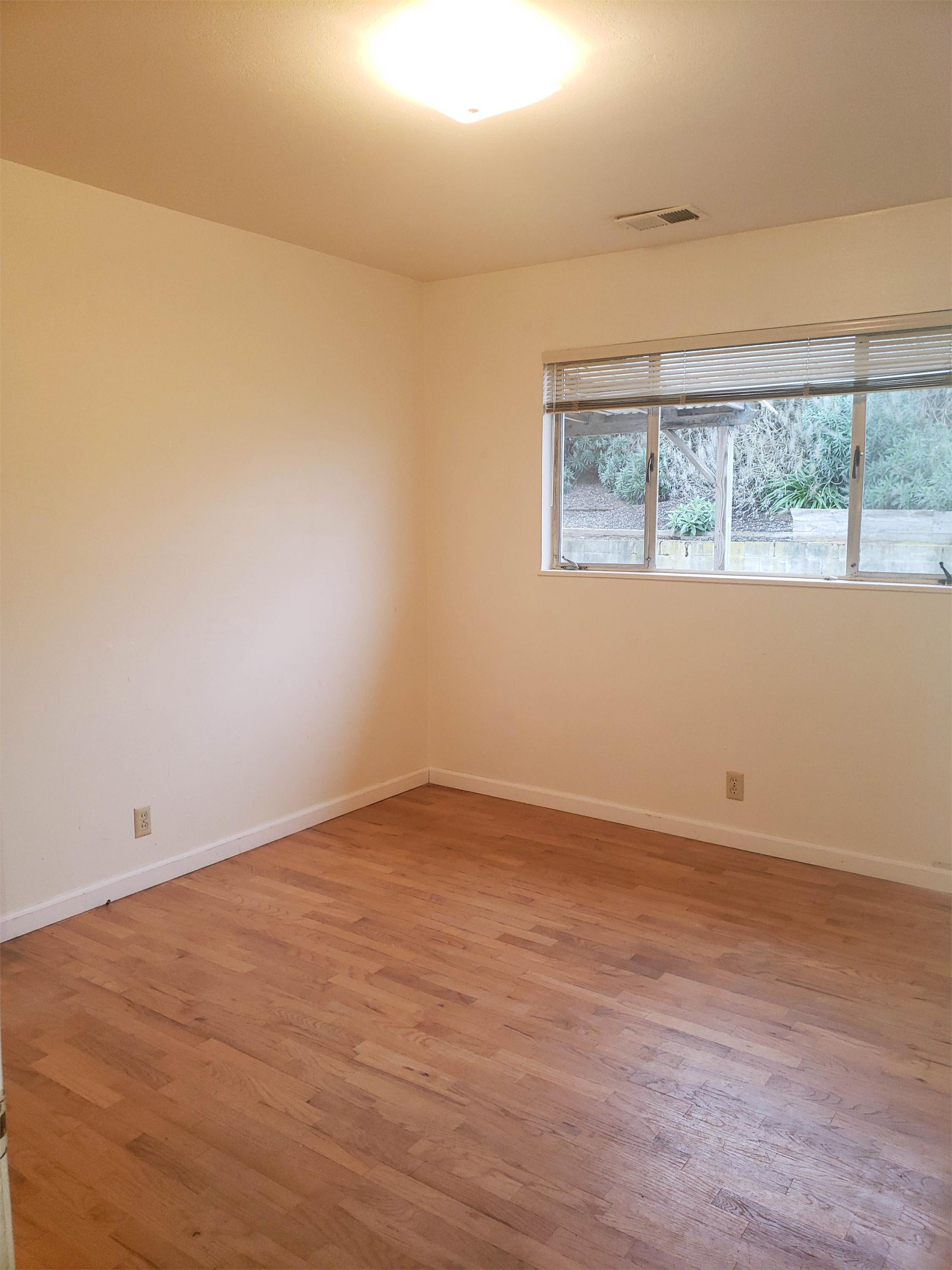 1846 Ord Grove Avenue – photo 5