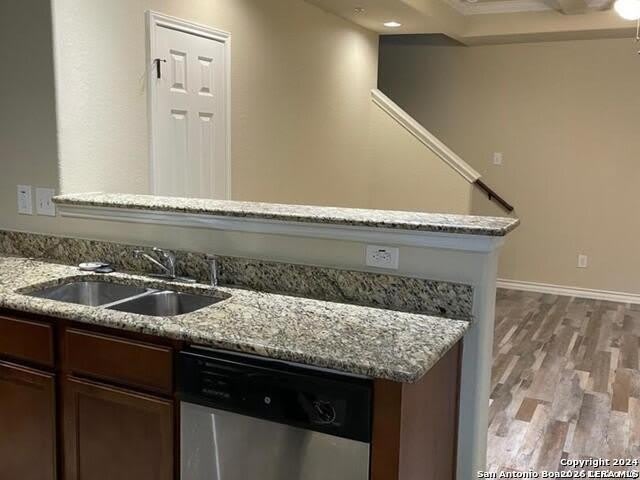 5011 Flipper Drive – photo 4