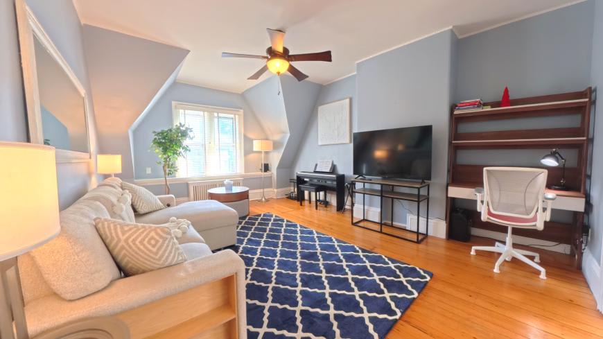 137 Walnut St – photo 3