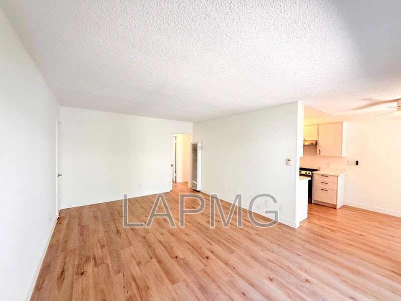 119 N Hillcrest Blvd – photo 2
