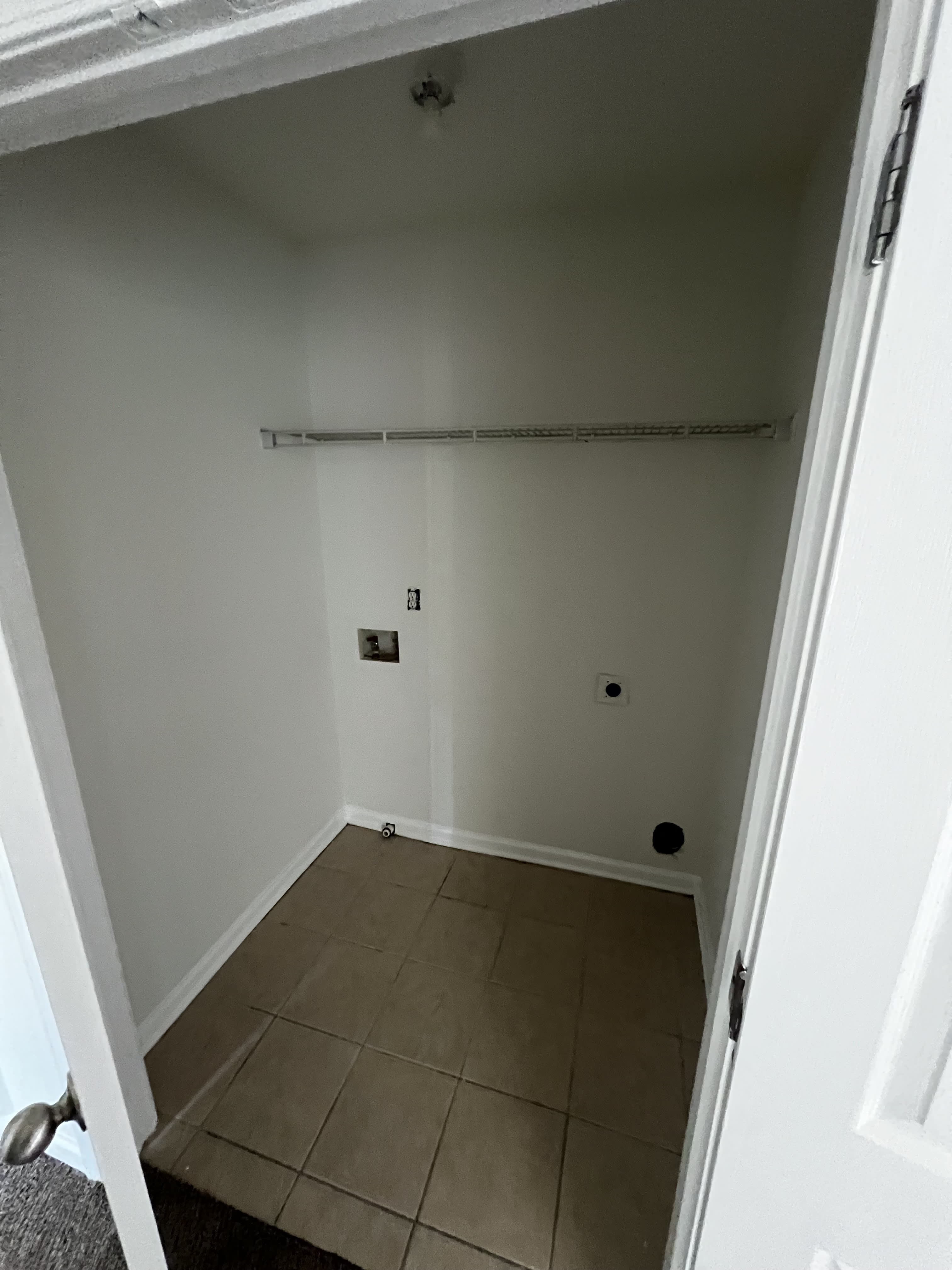 1038 Wheel House Lane Ste A – photo 2