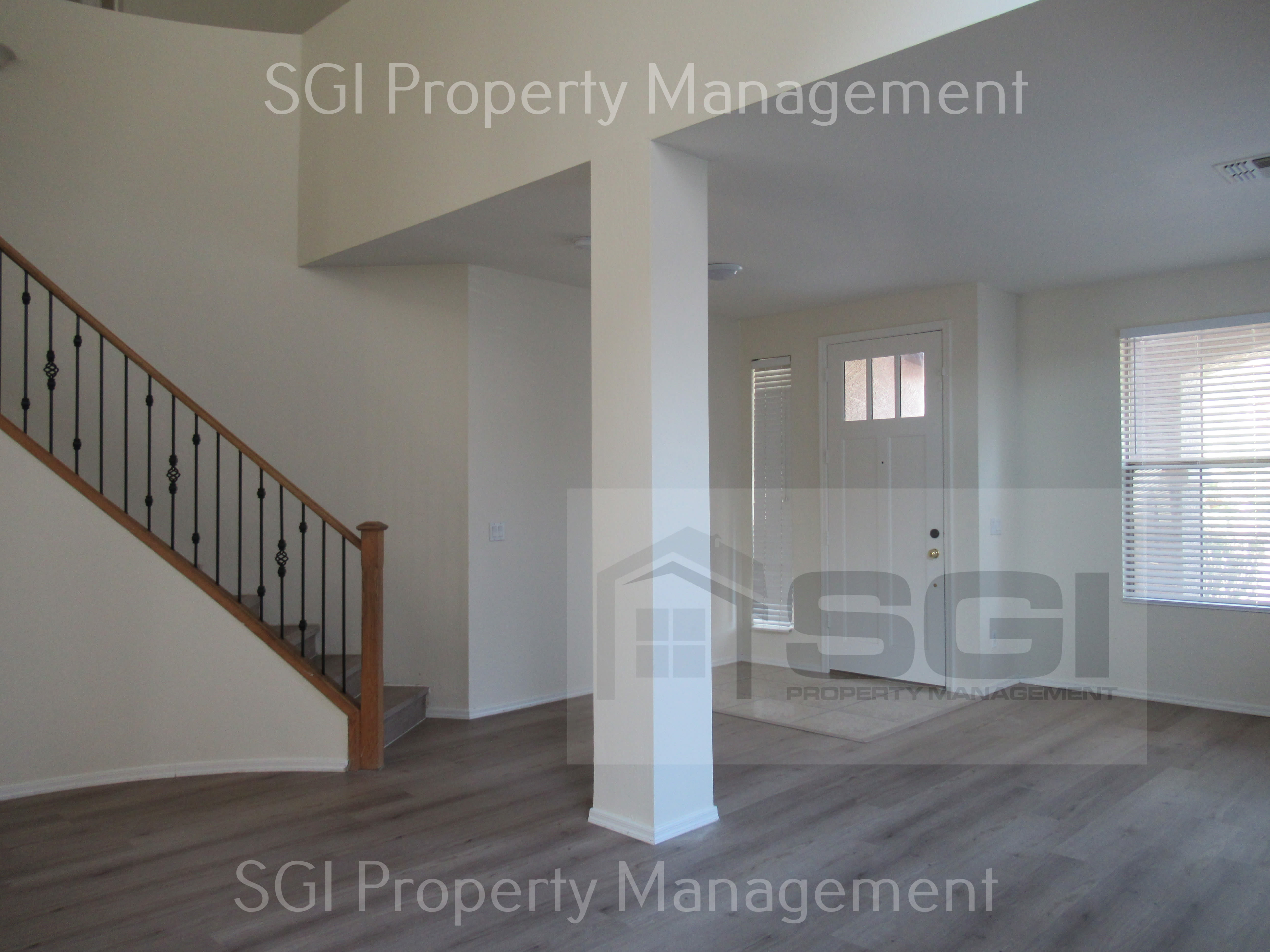 3123 W Pleasant Ln – photo 3