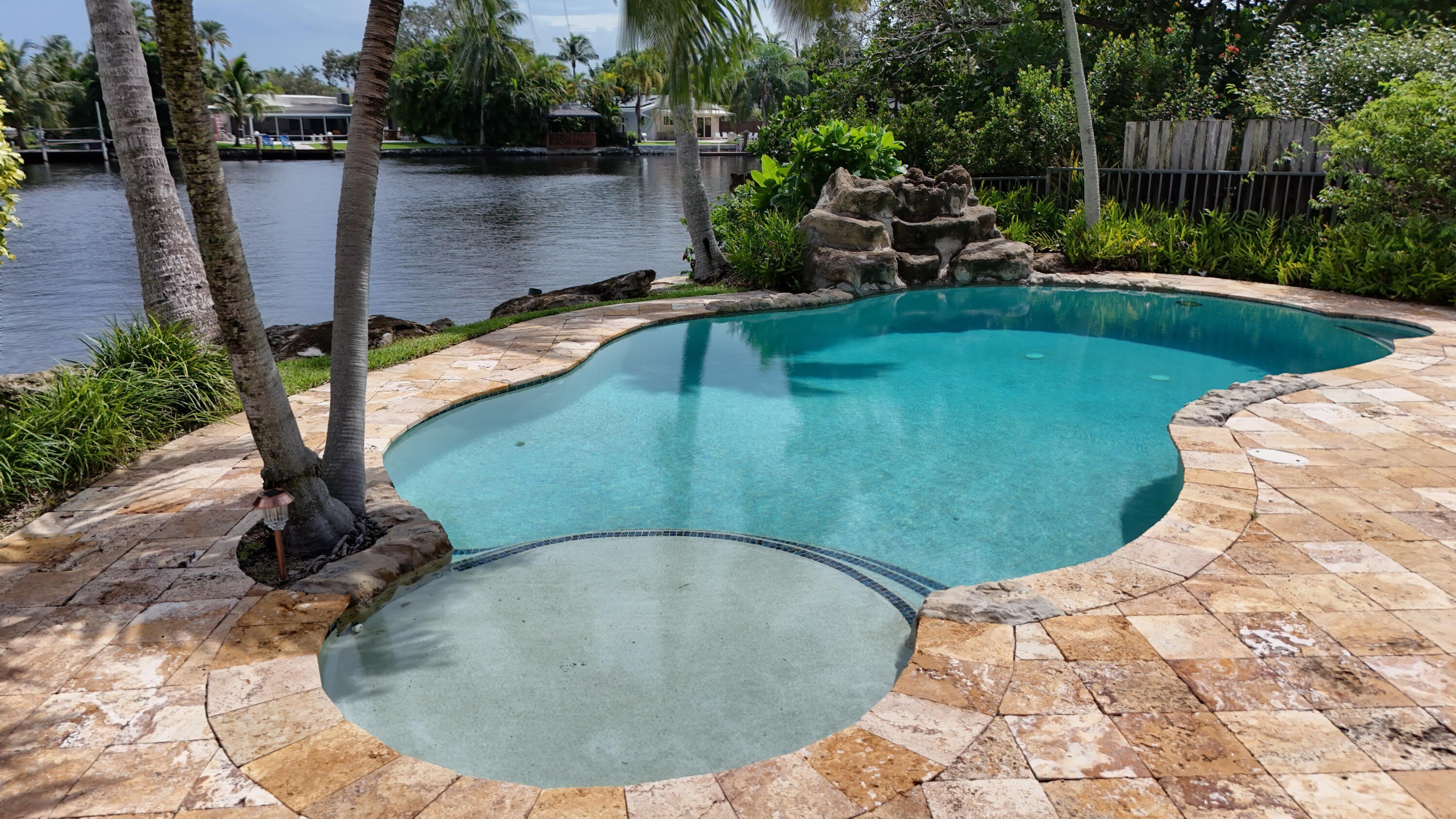 1925 Coral Gardens Drive – photo 2