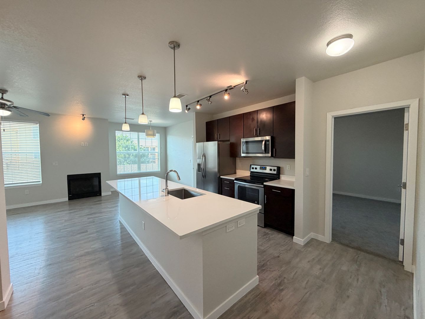 Like-New 3-Bed Condo with Resort-Style Amenities Steps from Cherry Creek Trail – photo 4