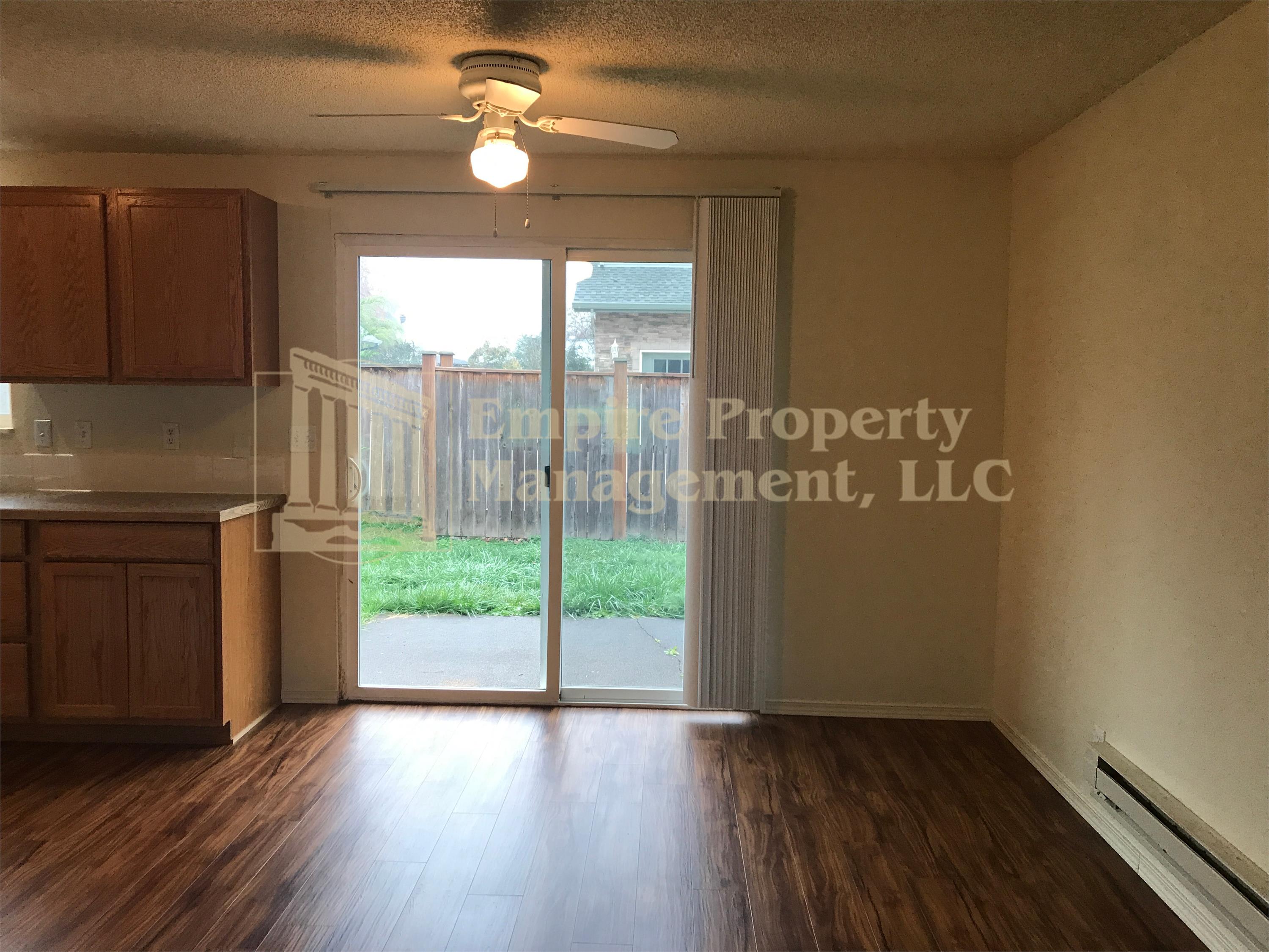 549 Honeysuckle Lane – photo 5
