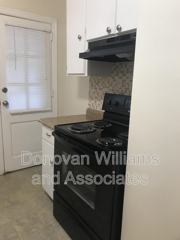 2200 Thurmond St – photo 3