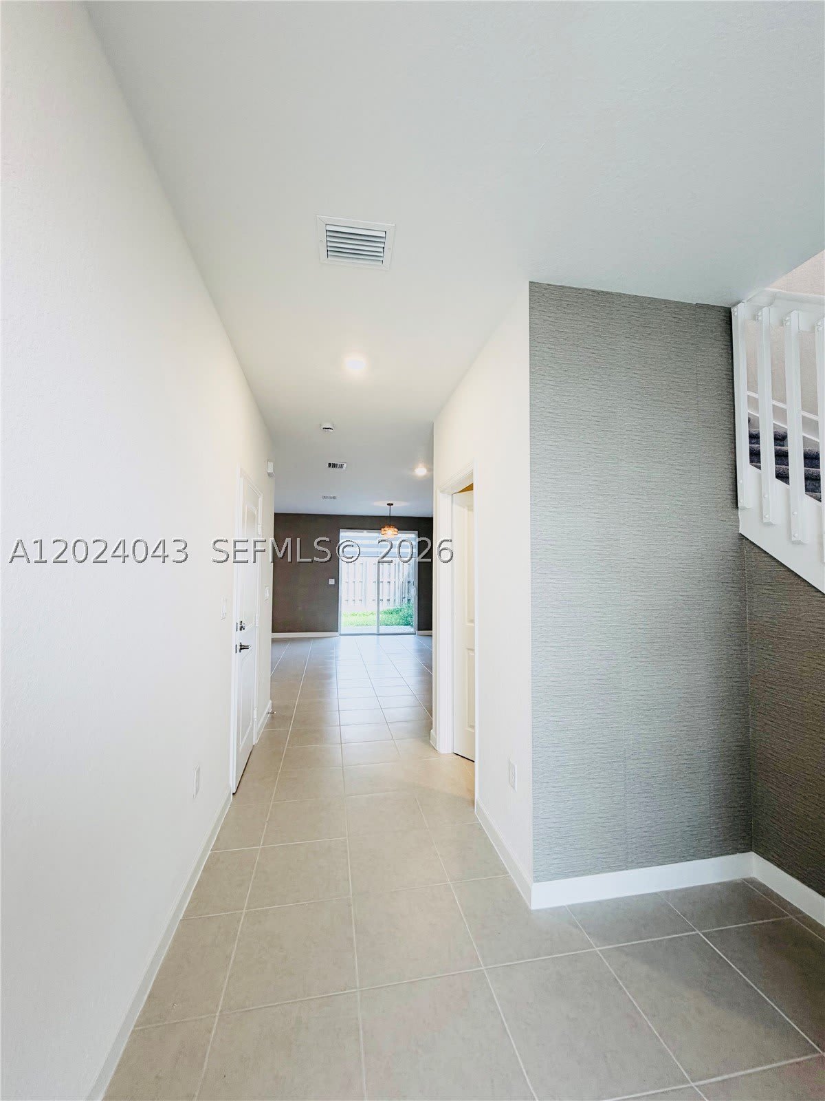 663 Se 13Th St Cir – photo 2