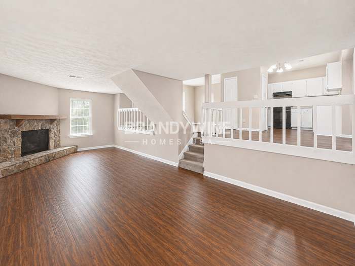 5196 Brough Lane – photo 4