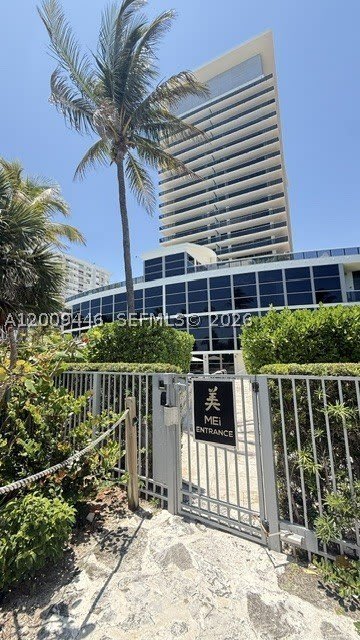 5875 Collins Ave – photo 4