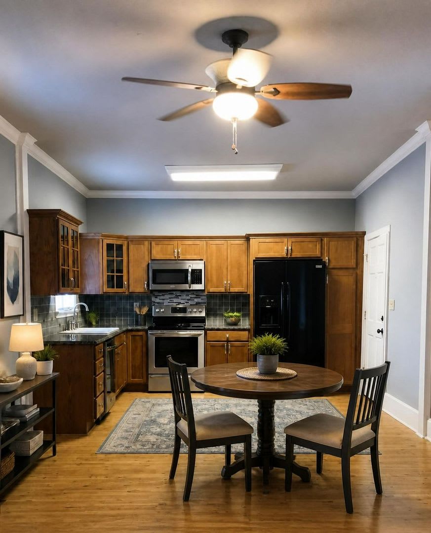 Beautifully Renovated Turn Of The Century Historic Home Located Two Blocks From Madison Square – photo 4