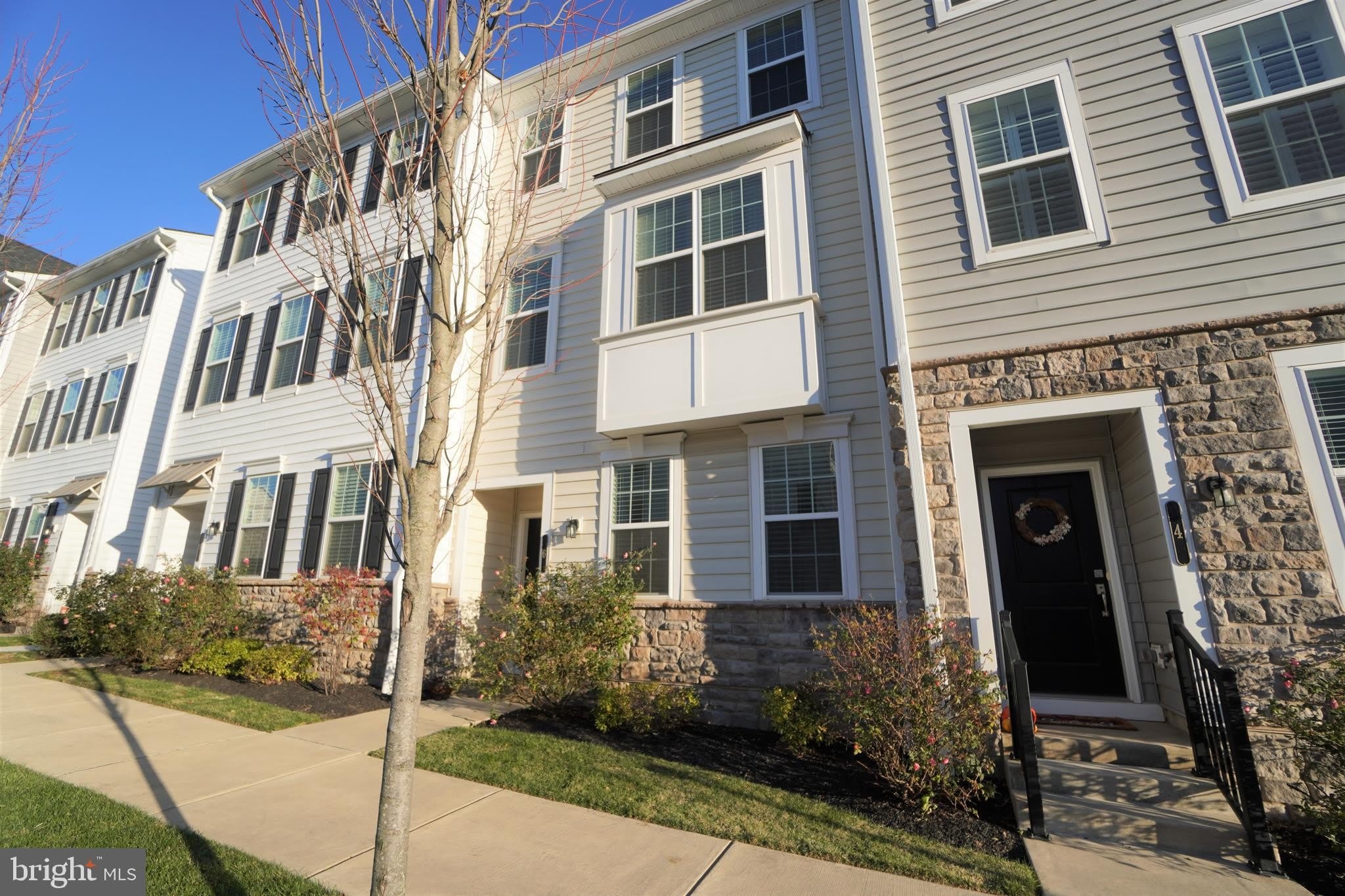 6 MANCHESTER Drive – photo 2