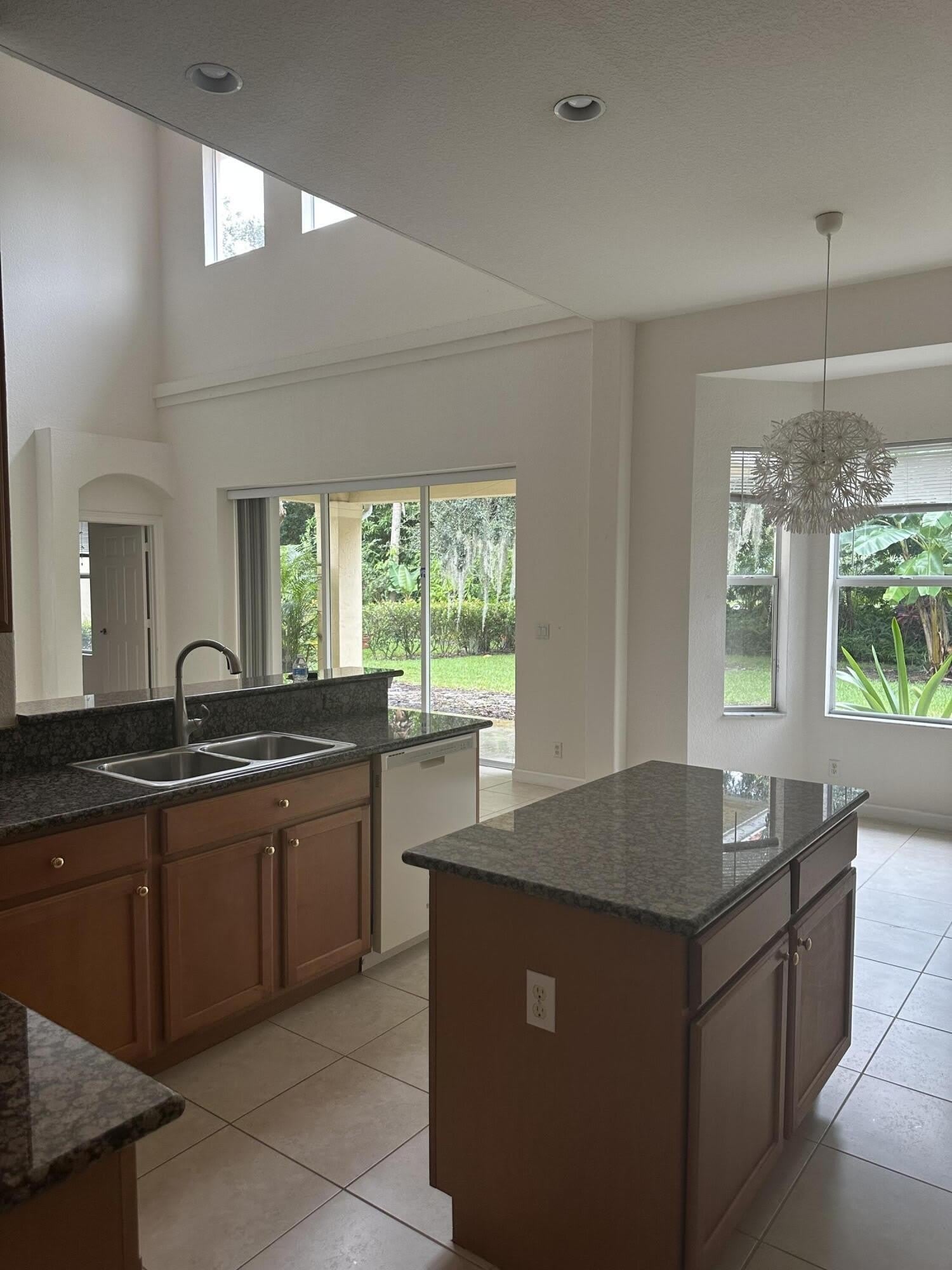 8120 Bautista Way – photo 3