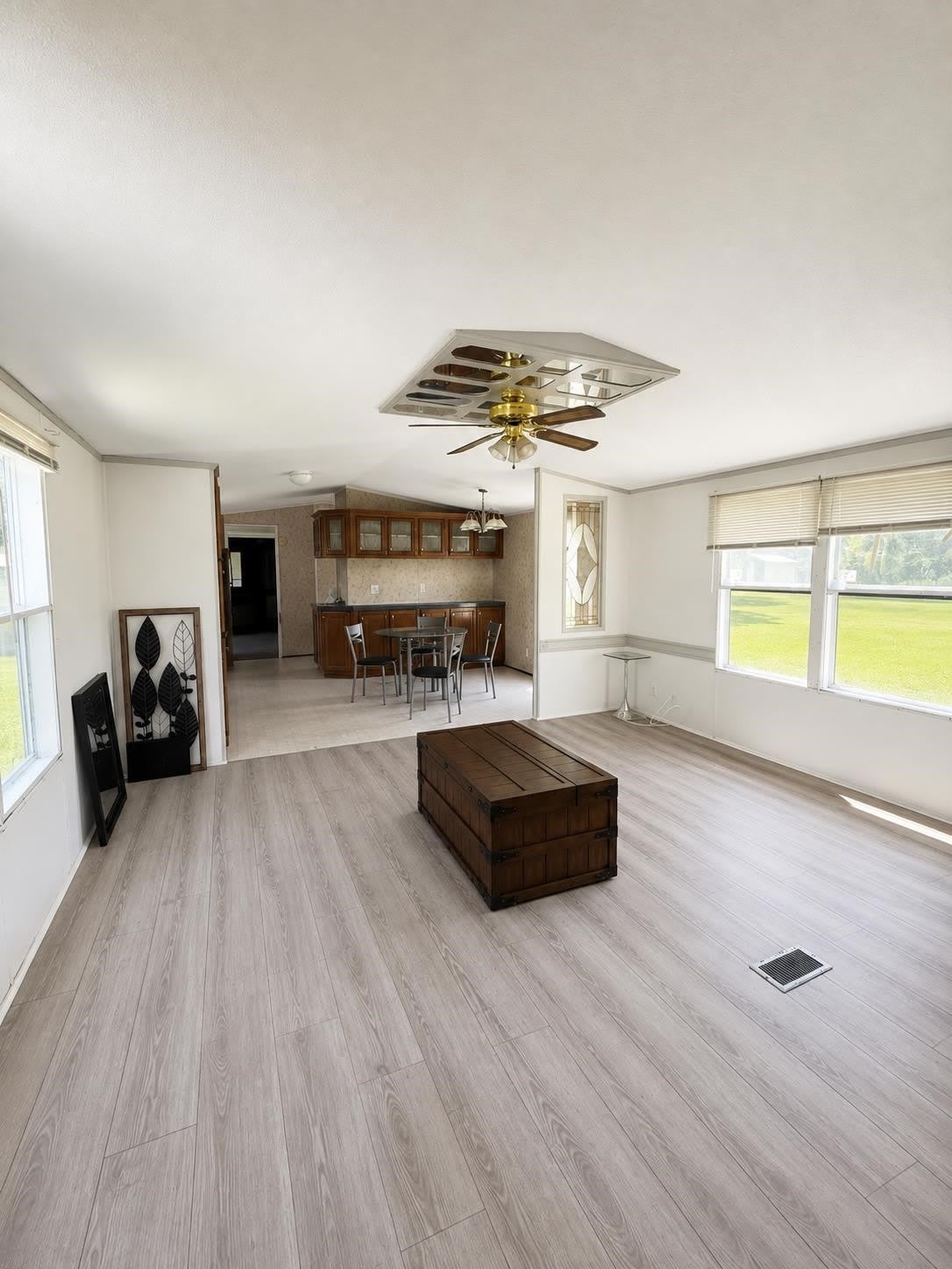 1719 WESTERN AVE – photo 2