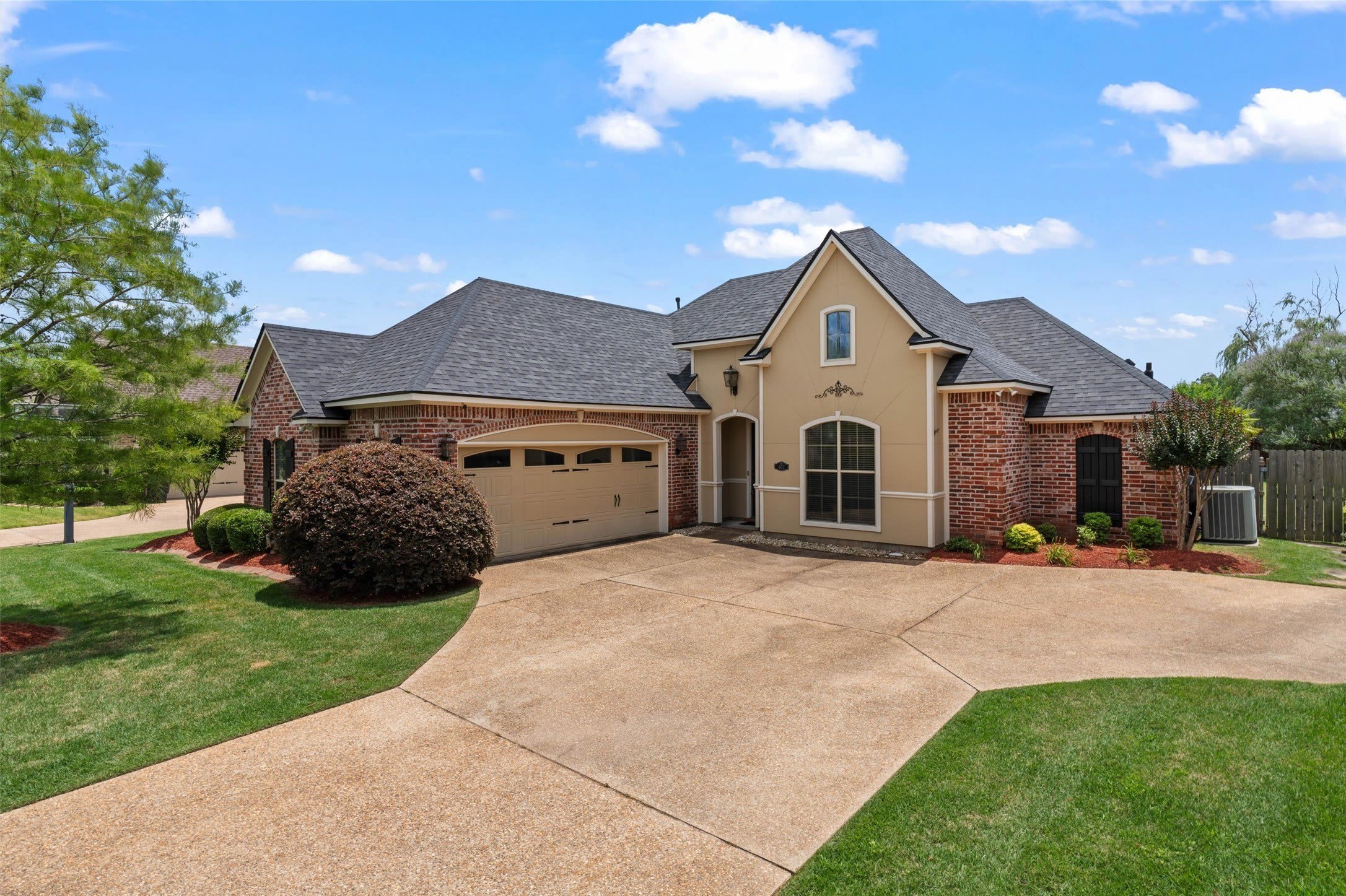 407 Carnaby Court – photo 5