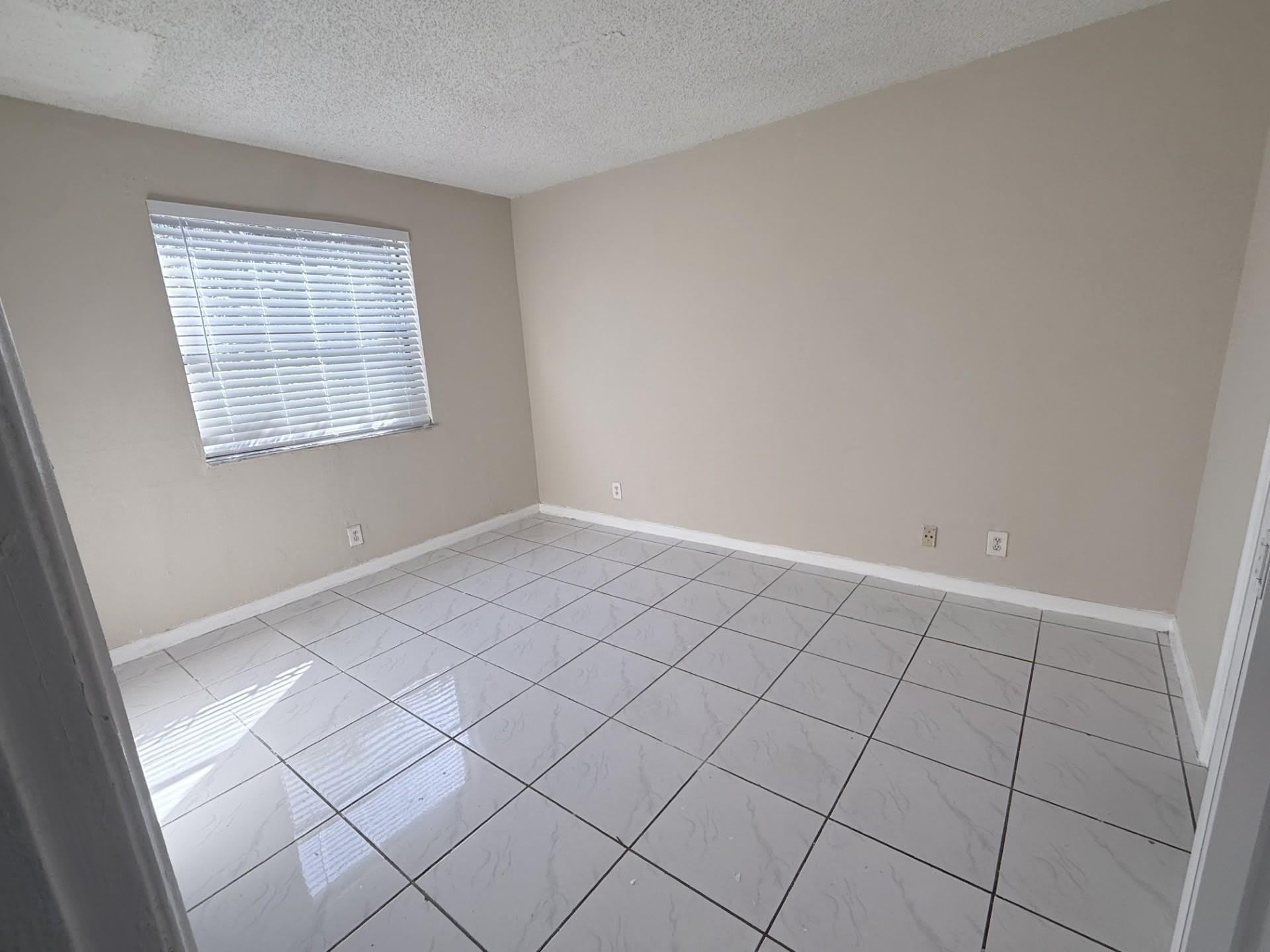 11638 NW 23rd Court – photo 5
