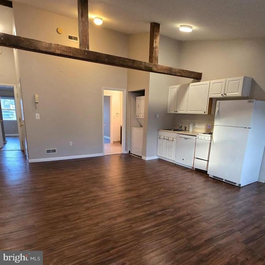 4303 Main Street – photo 1