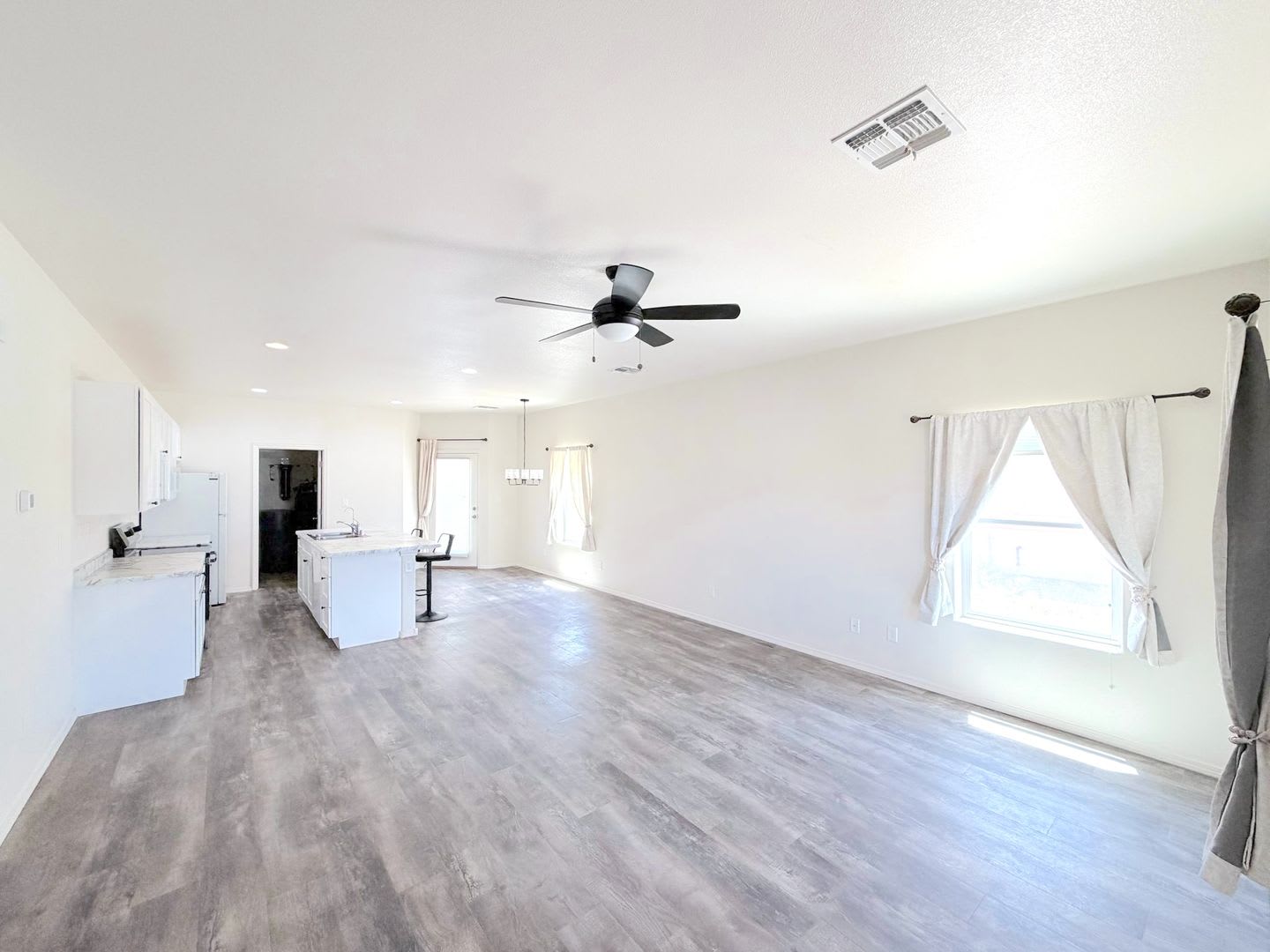 Charming 2 Bedroom 1 Bath Moriarty Nm Rental Home – photo 1