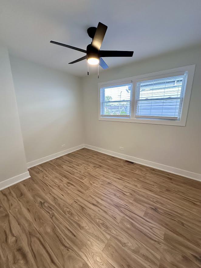 2822 Hamlin – photo 2