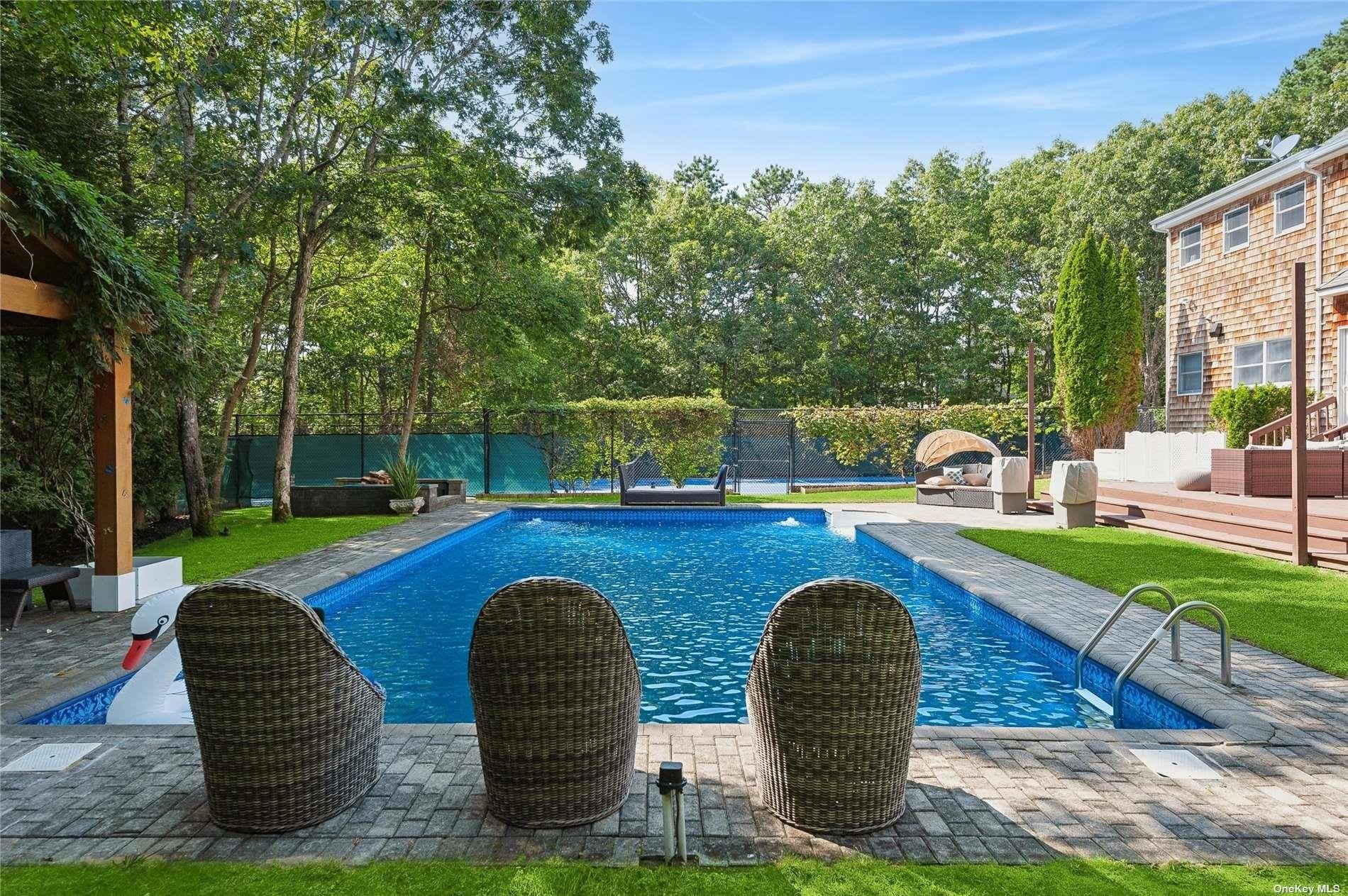 1 Candace Drive – photo 2