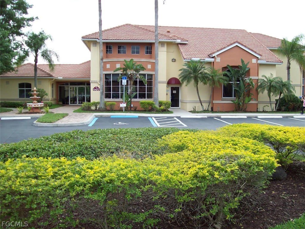 6330 Aragon Way – photo 2