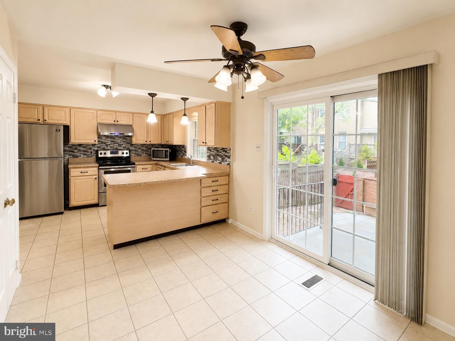 9316 ARLINGTON Boulevard – photo 4