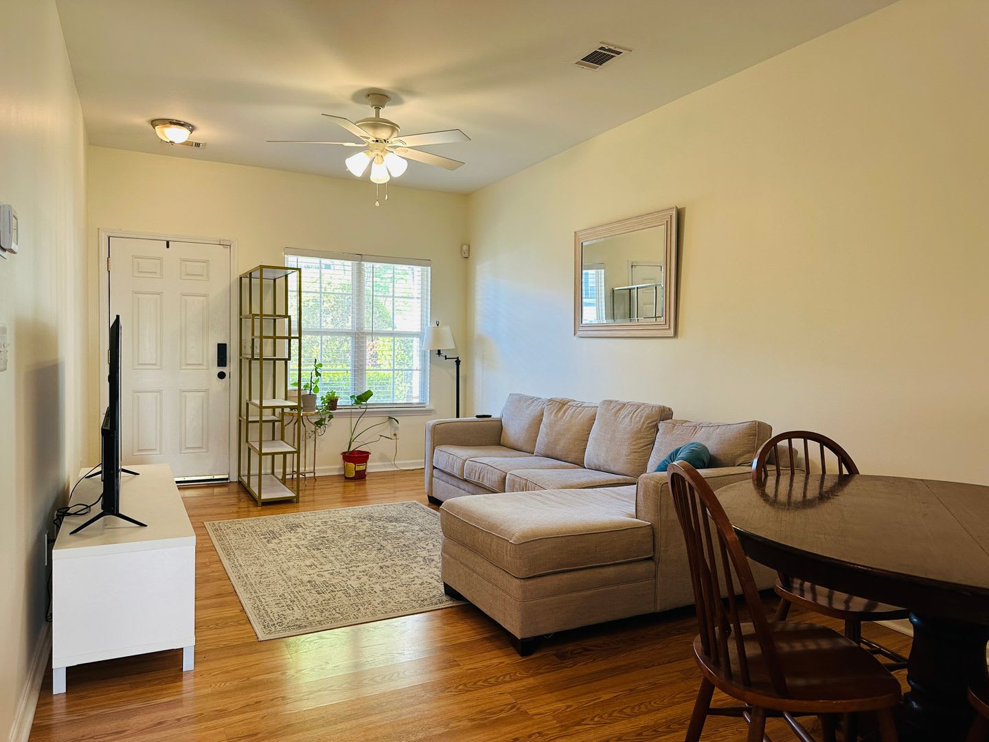 Two bedroom townhome with one car garage – photo 4